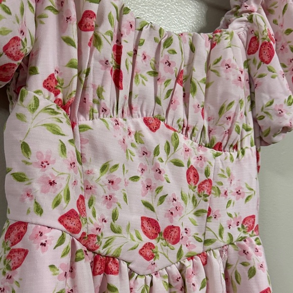 Adorable strawberry Blush Pink Floral Puff Sleeve Dress cottage core - Picture 5 of 8